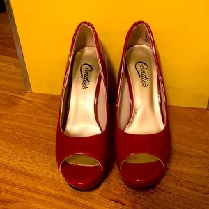 Candies Ruby Red Peep toe Pumps!